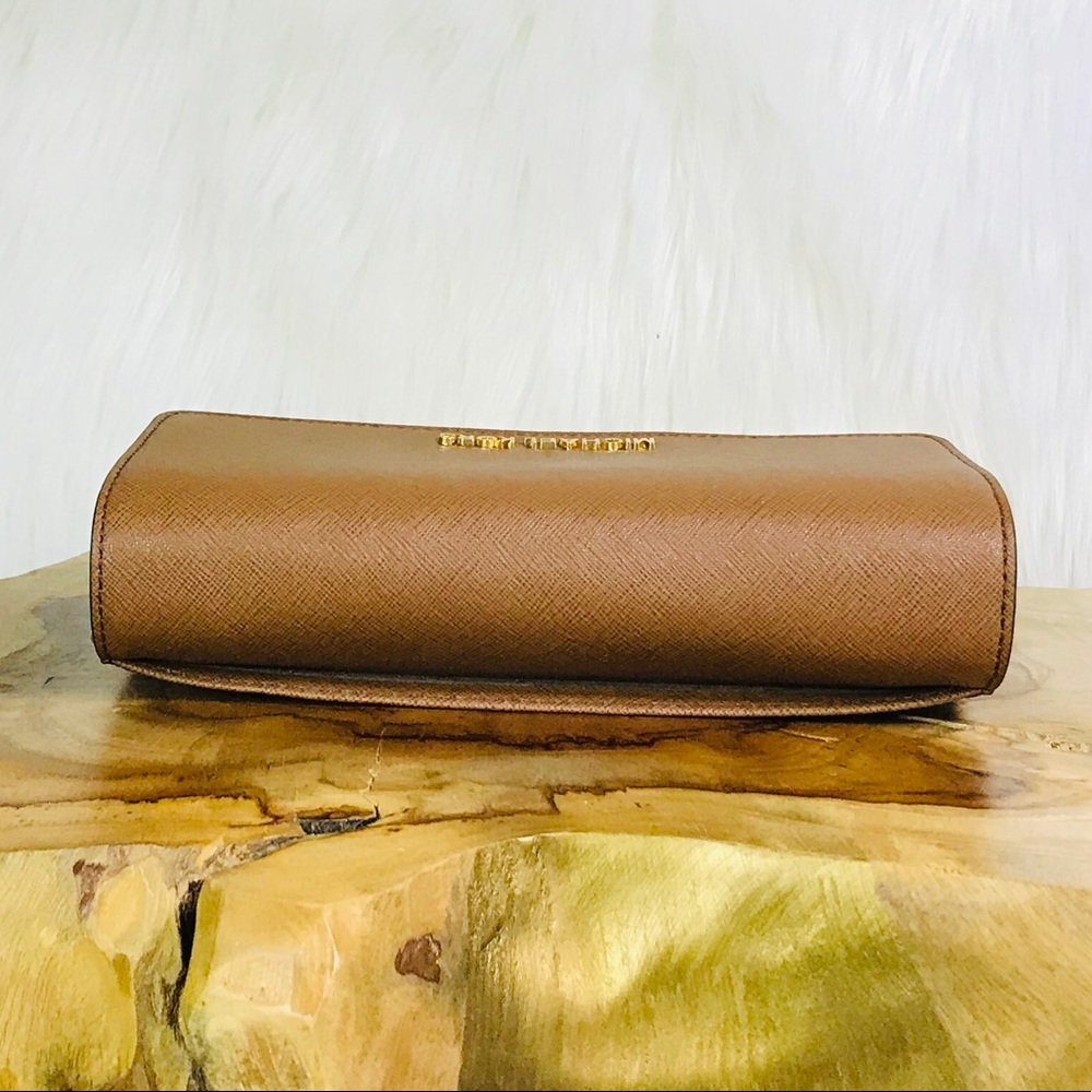 Michael Kors Jet Set Large Phone Crossbody Bag - Picture 6 of 8